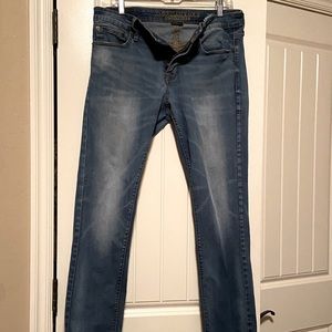 American Eagle Outfitters Extreme Flex Jeans